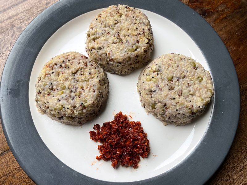 Four Grain Compressed Milk Rice Cakes (Kiribath)
