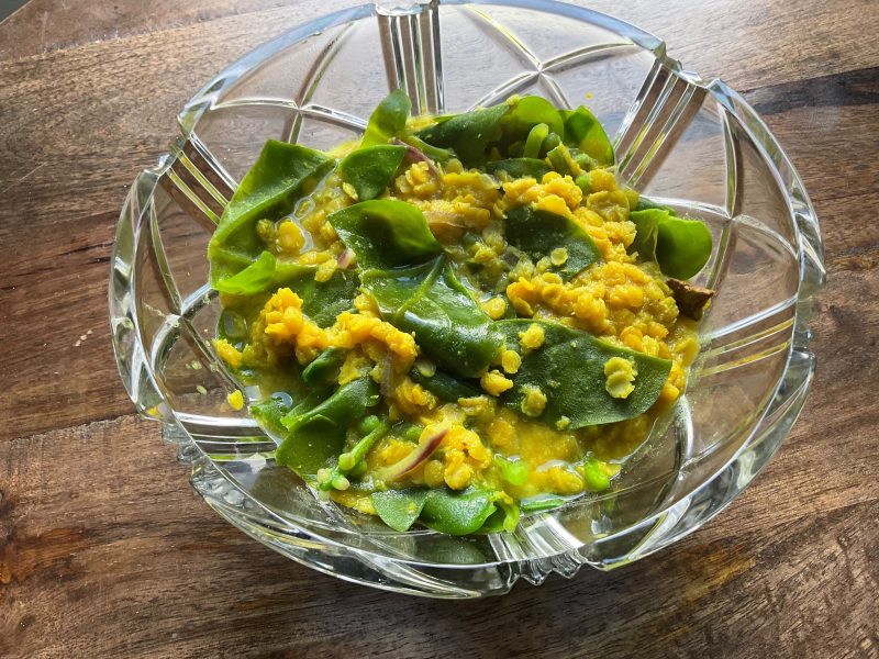 Dal Curry with Spinach